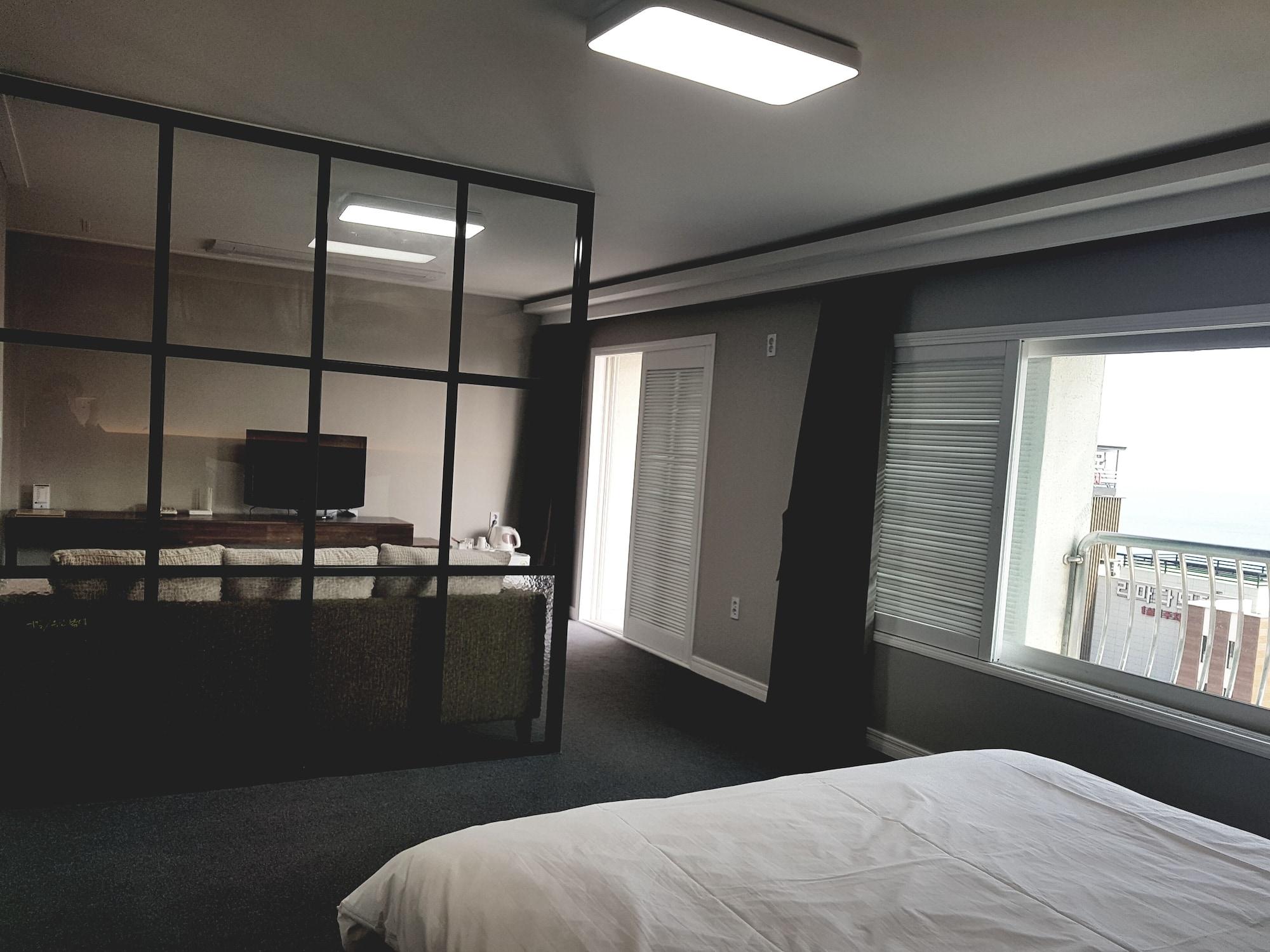 Hotel Ocean View Ilsan Ni Esterno foto